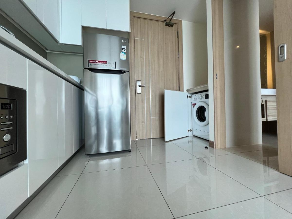 Riviera Jomtien Roomy 1-Bdr Seaview Condo Exterior photo
