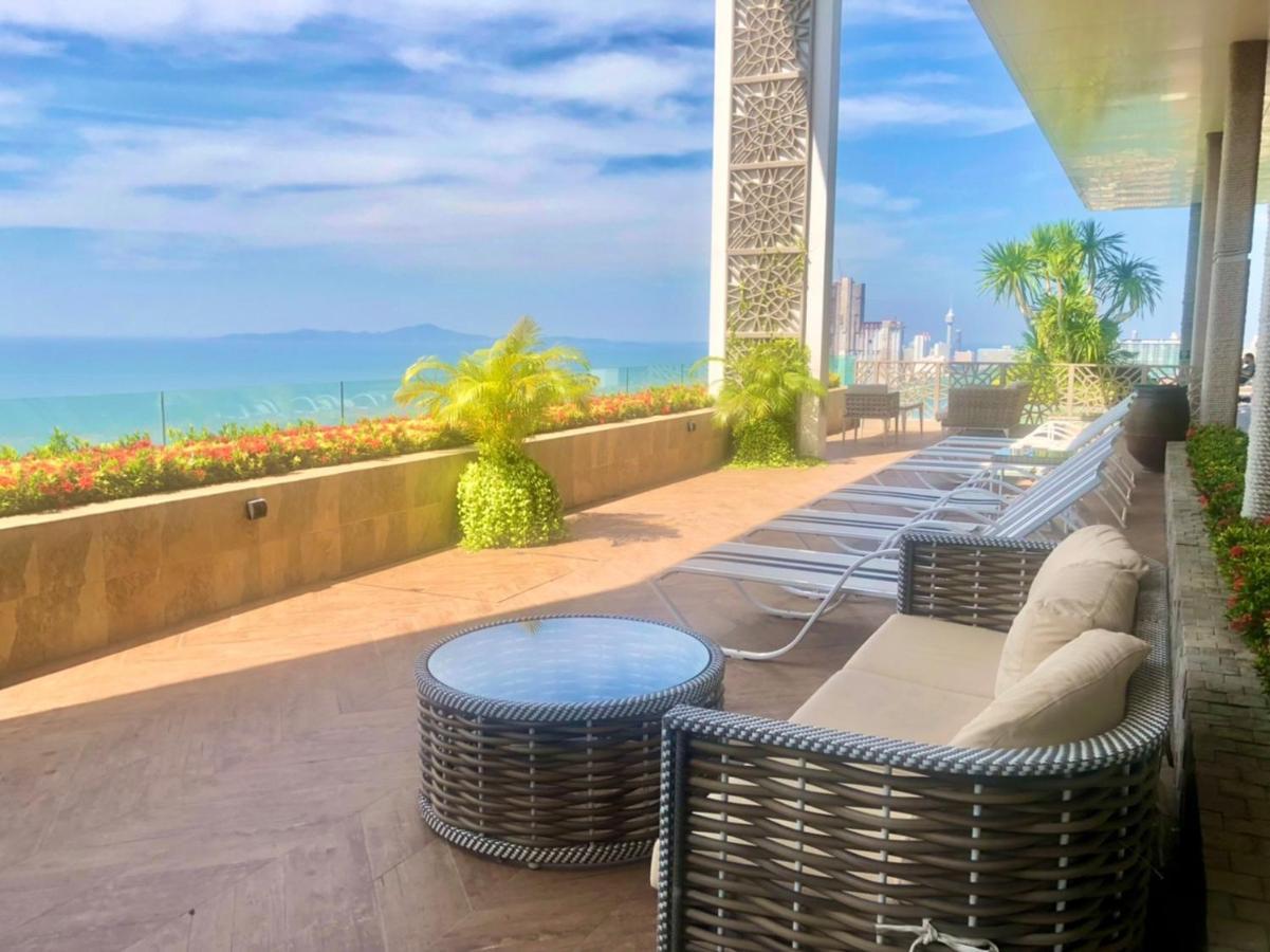 Riviera Jomtien Roomy 1-Bdr Seaview Condo Exterior photo